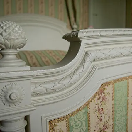 Bed and Breakfast Palais Briau *